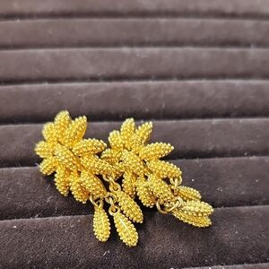Elegant Gold Leaf Drop Earrings